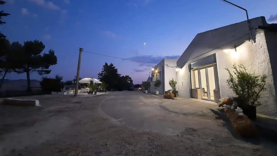 Masseria Santa Maria Гравина ин Пулия Екстериор снимка