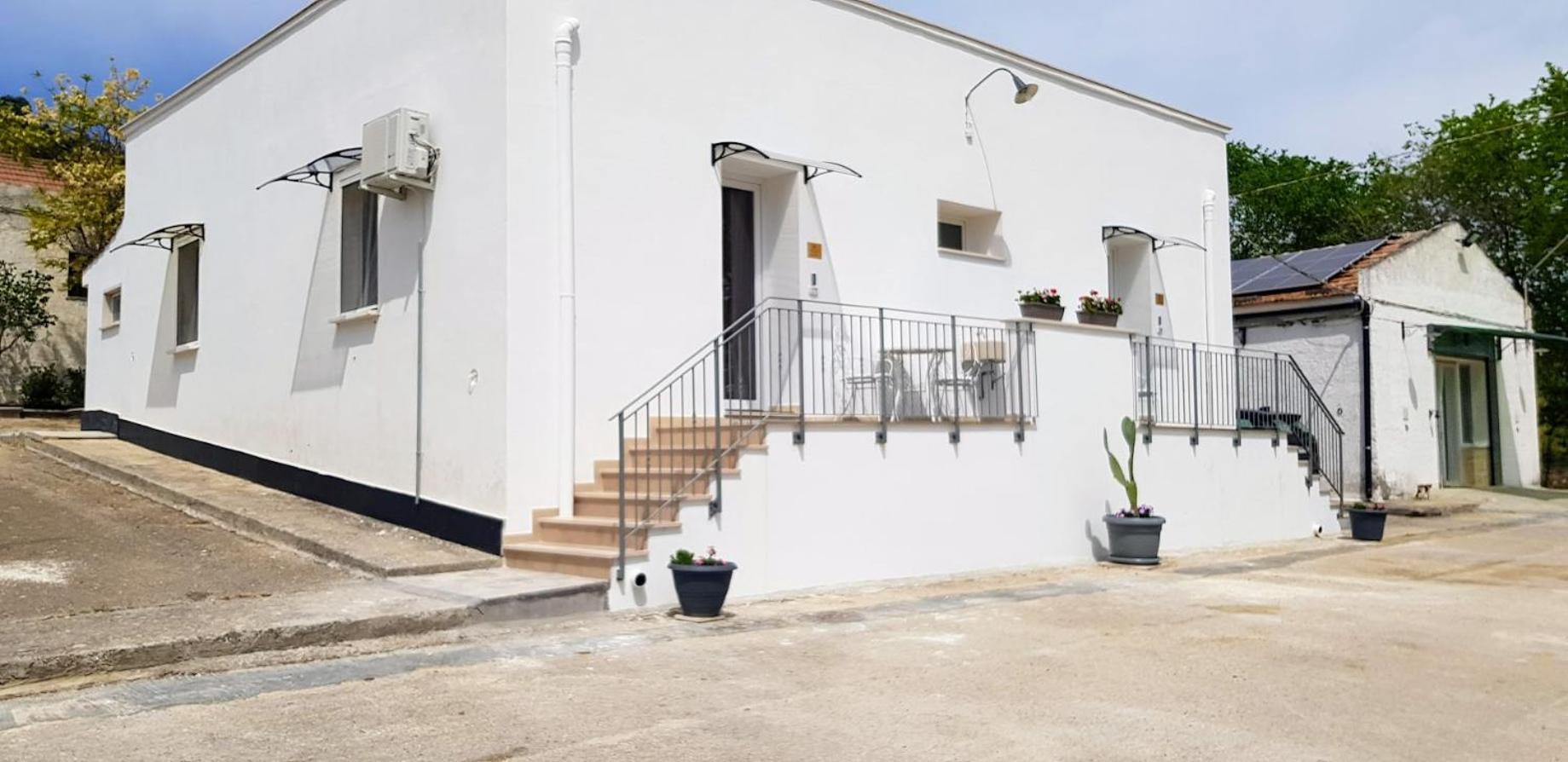 Masseria Santa Maria Гравина ин Пулия Екстериор снимка